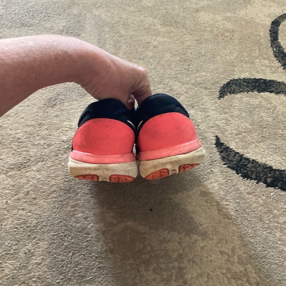 Nike flex 2015 run running shoes pink and black size 9 athletic - Picture 4 of 6